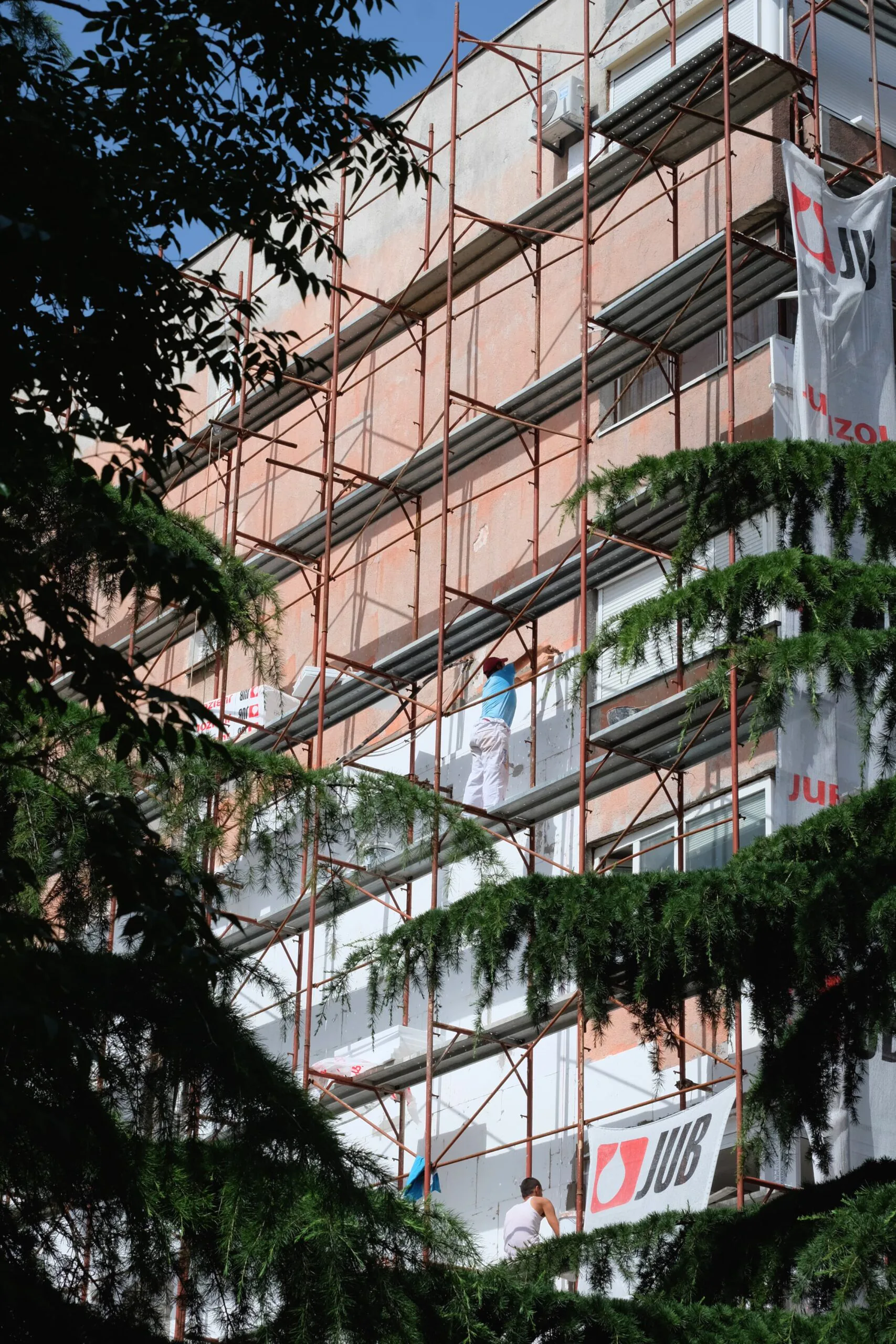Demit fasade — fotografija iz NHN arhive 11